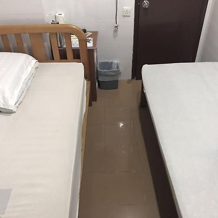 Chi Shing Hostel Гонконг Экстерьер фото