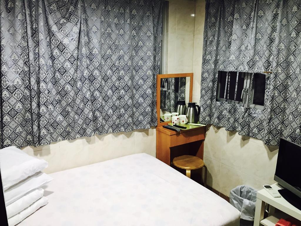 Chi Shing Hostel Гонконг Экстерьер фото