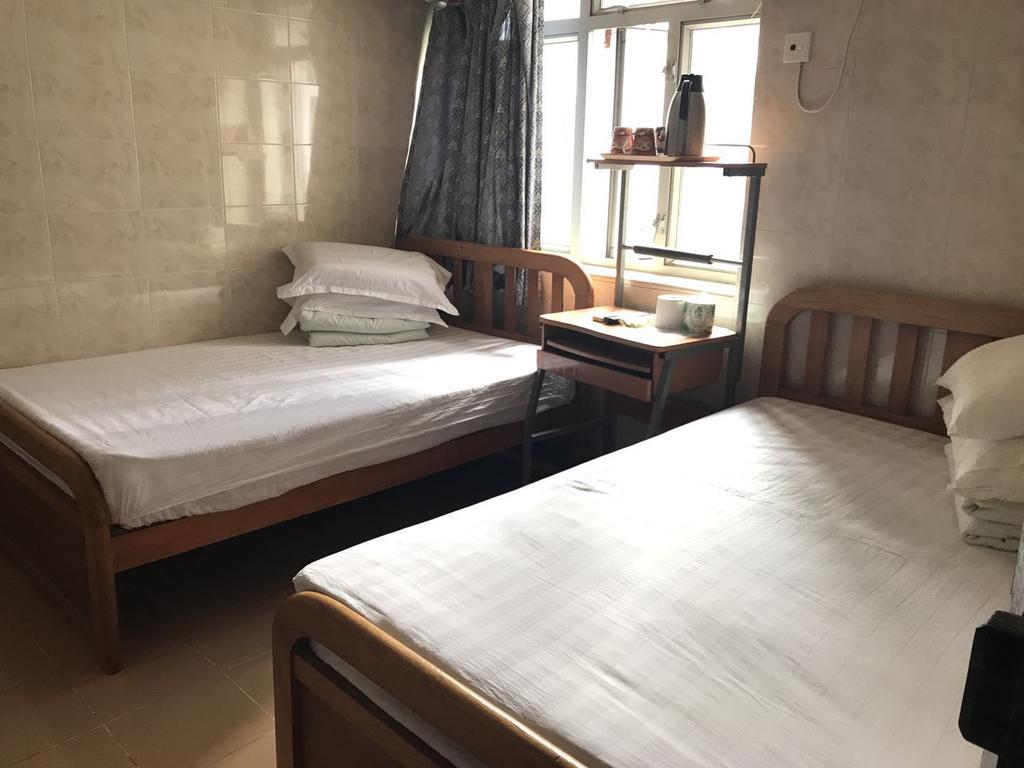 Chi Shing Hostel Гонконг Экстерьер фото